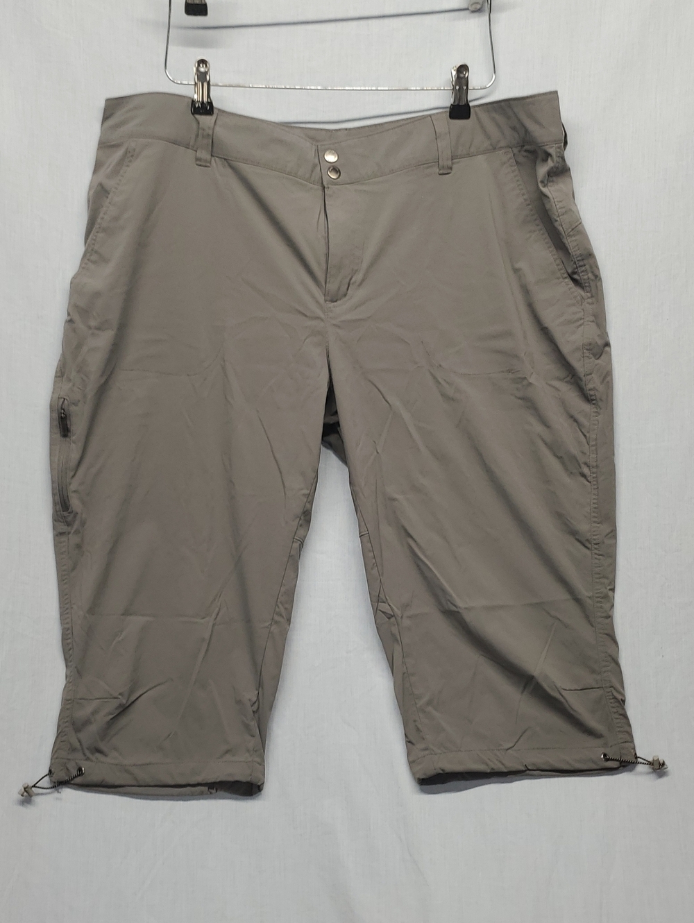Columbia Women's Cargo Capri Shorts #191
